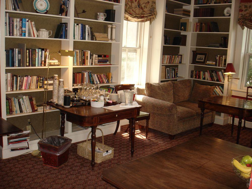 שרלוטסוויל 200 South Street Inn מראה חיצוני תמונה