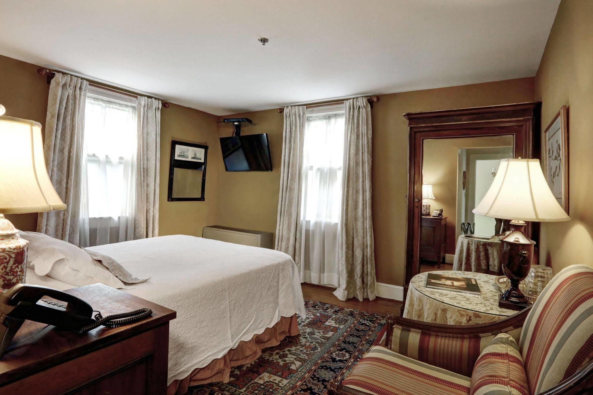 שרלוטסוויל 200 South Street Inn מראה חיצוני תמונה