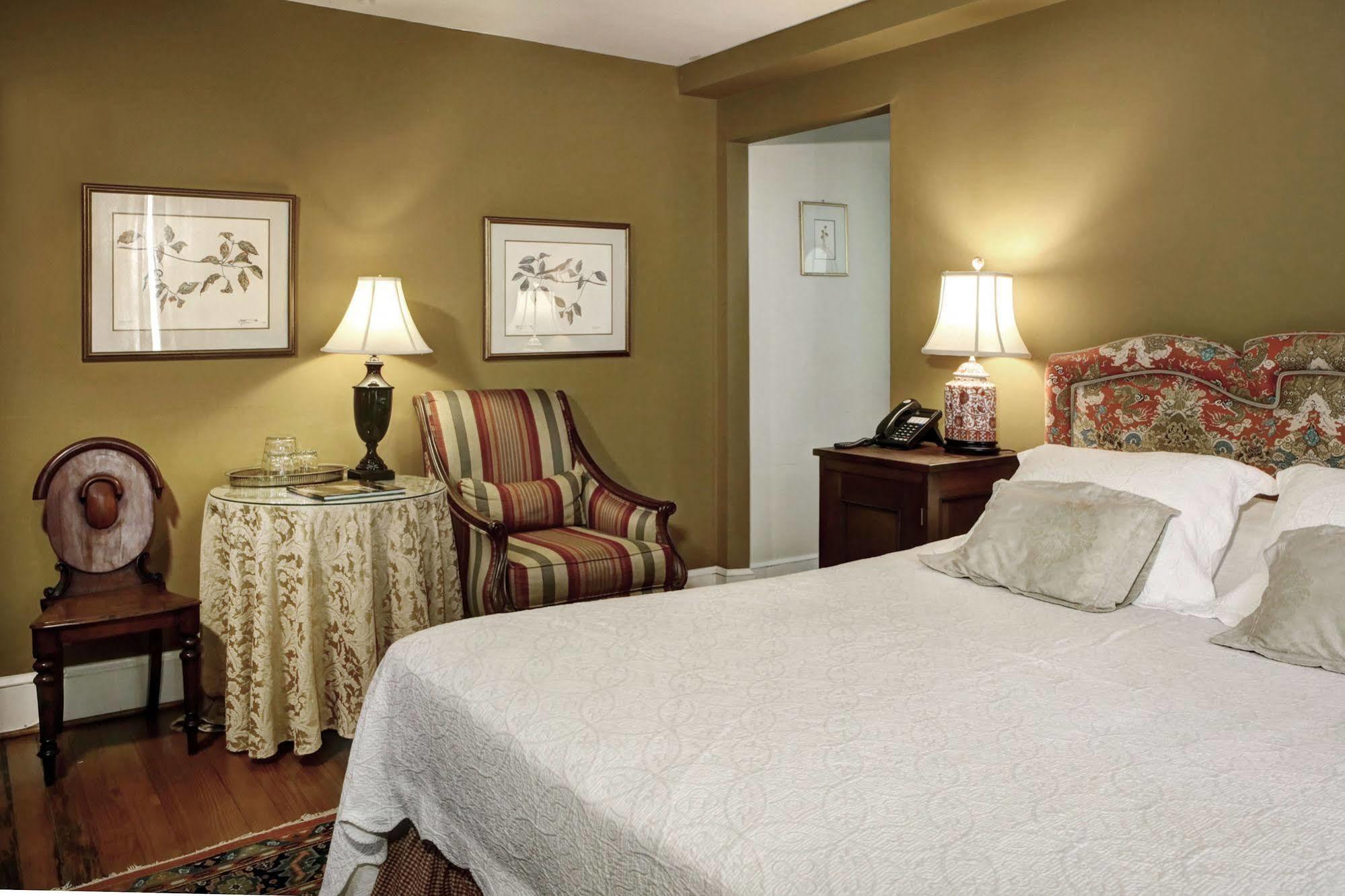 שרלוטסוויל 200 South Street Inn מראה חיצוני תמונה
