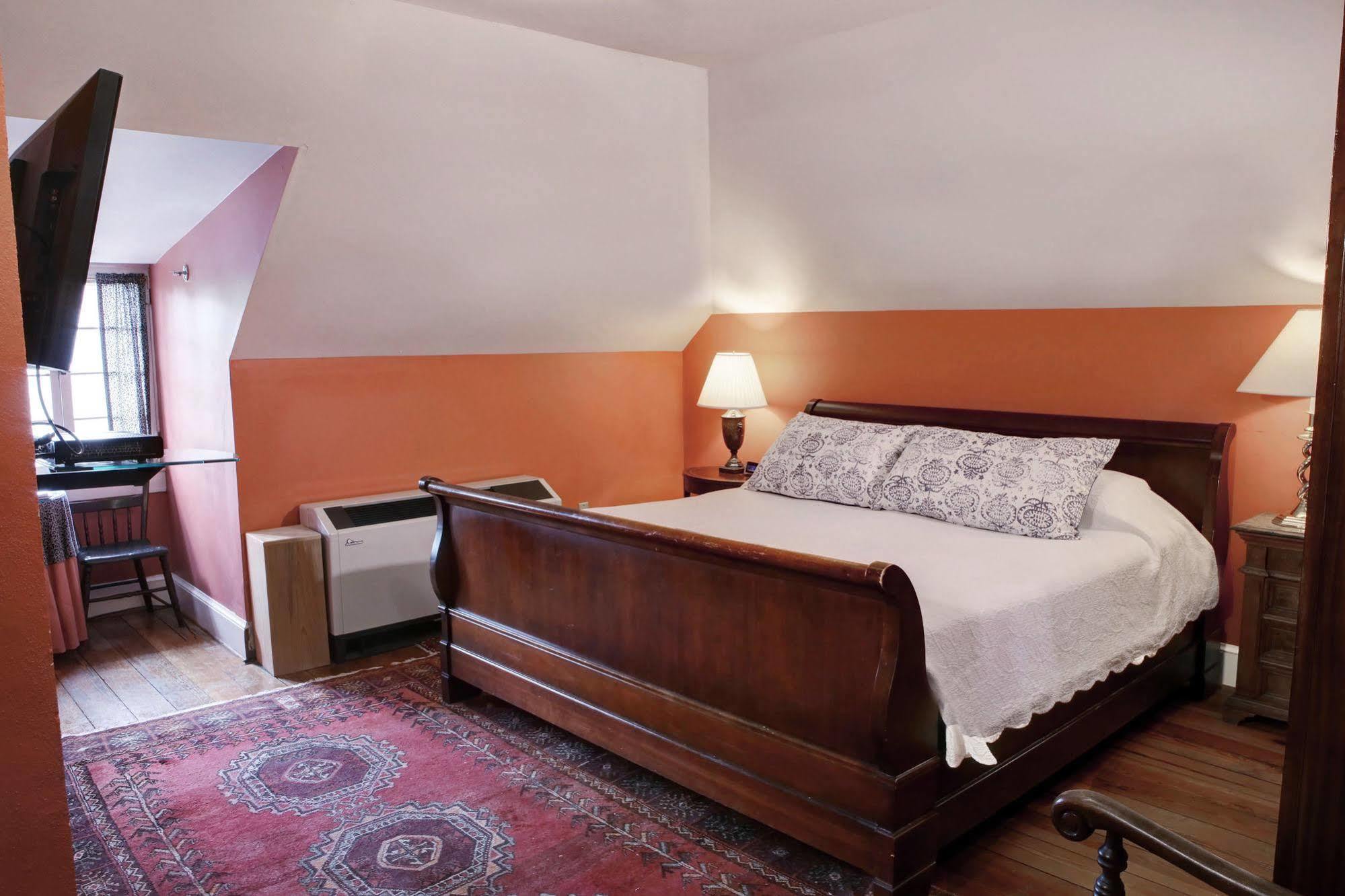 שרלוטסוויל 200 South Street Inn מראה חיצוני תמונה