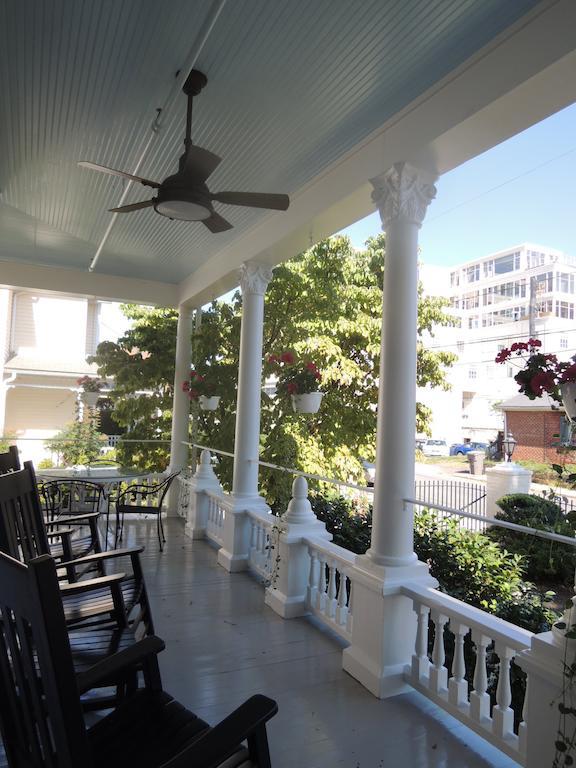 שרלוטסוויל 200 South Street Inn מראה חיצוני תמונה